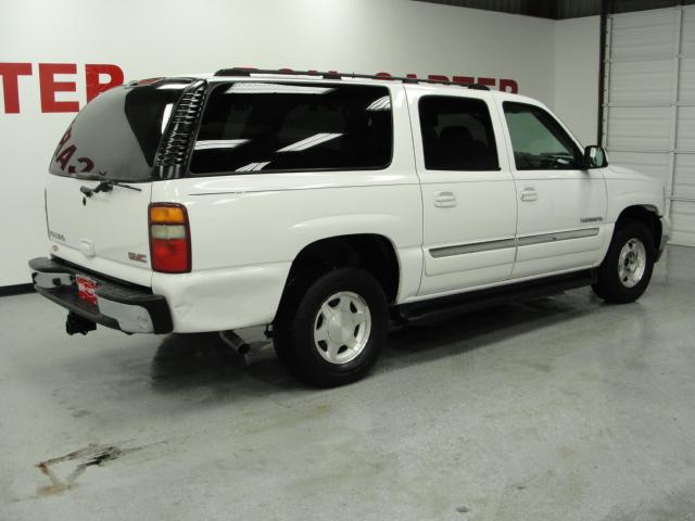 GMC Yukon XL 2003 photo 4