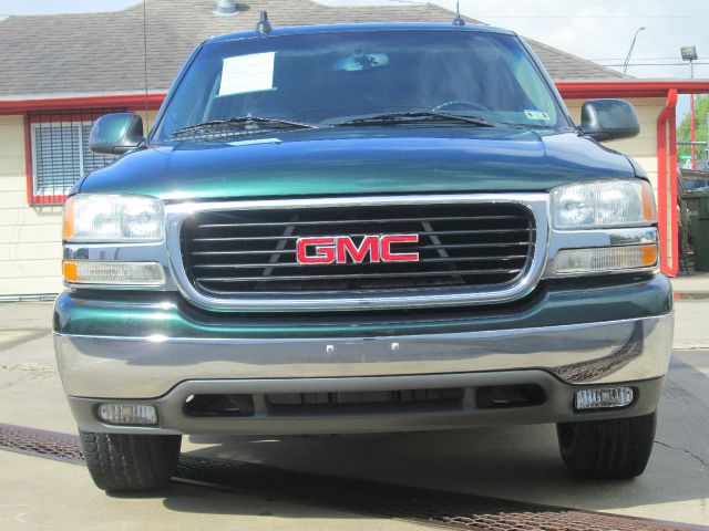 GMC Yukon XL 2003 photo 1