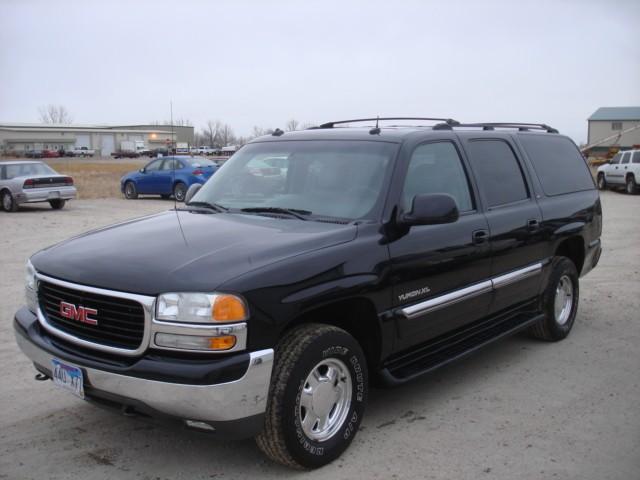 GMC Yukon XL 2003 photo 1