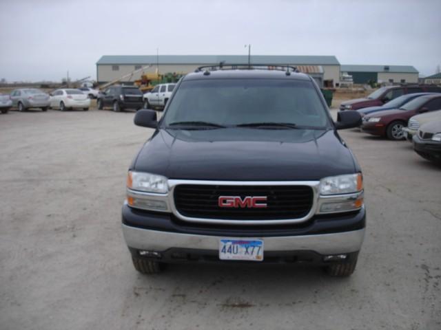 GMC Yukon XL 2003 photo 4