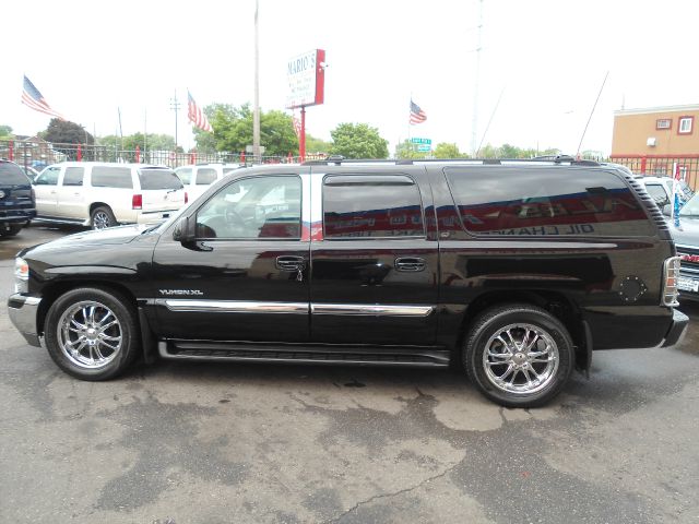 GMC Yukon XL 2003 photo 10