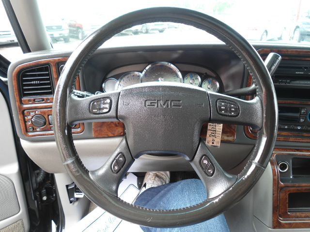 GMC Yukon XL 2003 photo 15