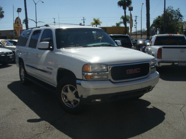 GMC Yukon XL 2003 photo 4