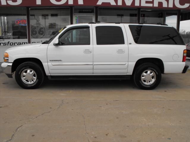 GMC Yukon XL 2003 photo 4