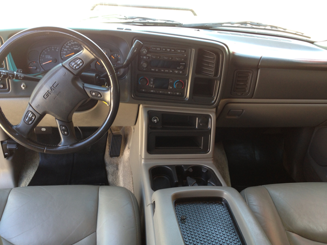 GMC Yukon XL 2003 photo 6