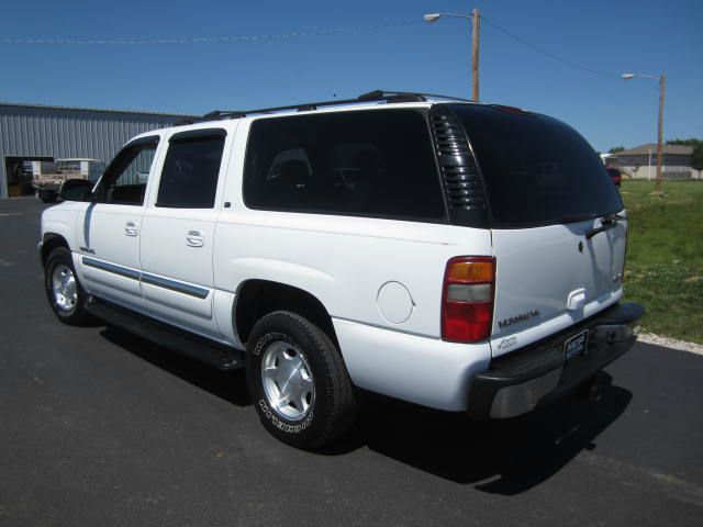 GMC Yukon XL 2003 photo 1