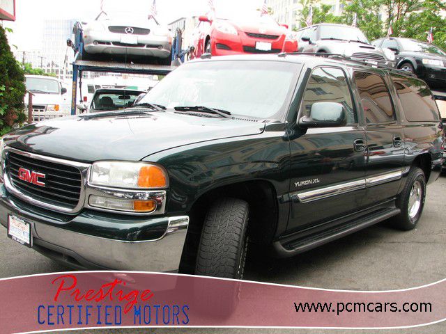 GMC Yukon XL 2003 photo 4