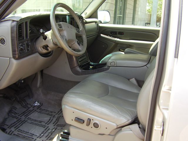 GMC Yukon XL 2004 photo 1