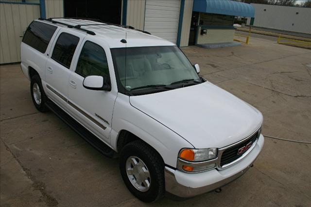 GMC Yukon XL 2004 photo 1