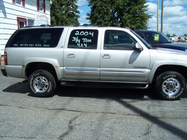 GMC Yukon XL 2004 photo 4