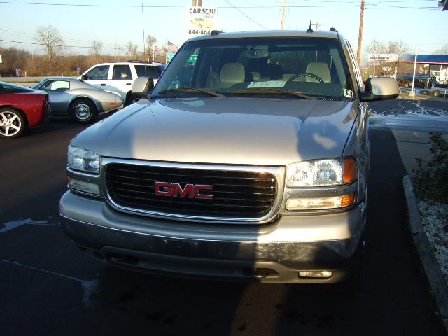 GMC Yukon XL 2004 photo 4