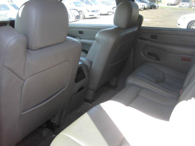 GMC Yukon XL 2004 photo 1