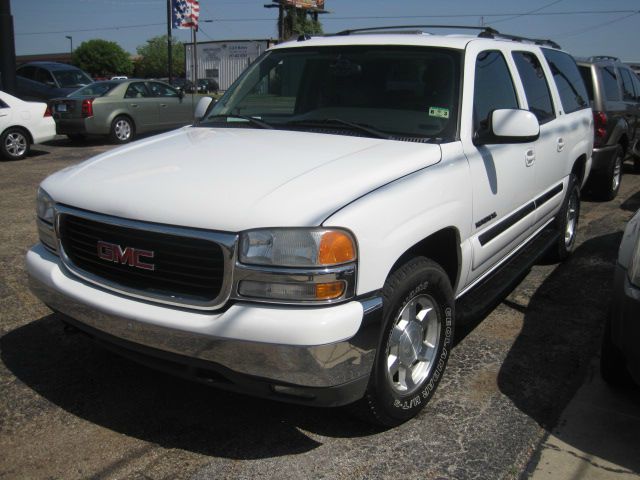 GMC Yukon XL 2004 photo 4