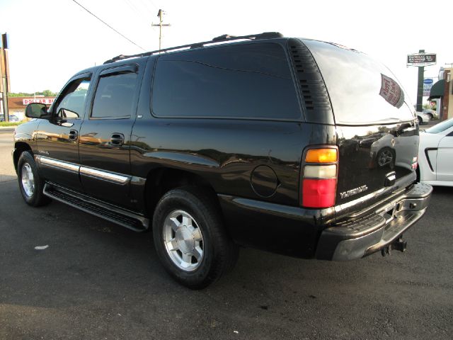 GMC Yukon XL 2004 photo 10