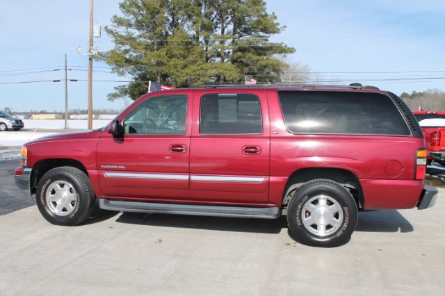 GMC Yukon XL 2004 photo 3