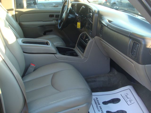 GMC Yukon XL C350 4dr Sdn 3.5L Sport RWD Sedan SUV