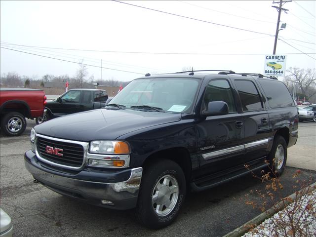 GMC Yukon XL 2004 photo 3