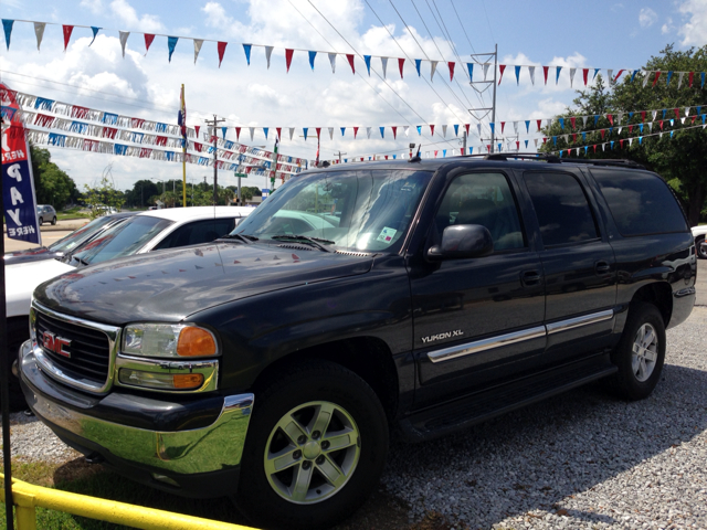 GMC Yukon XL 2004 photo 1