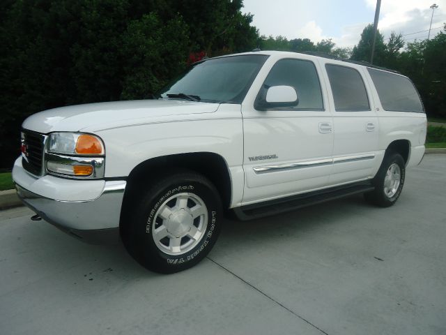 GMC Yukon XL 2004 photo 1