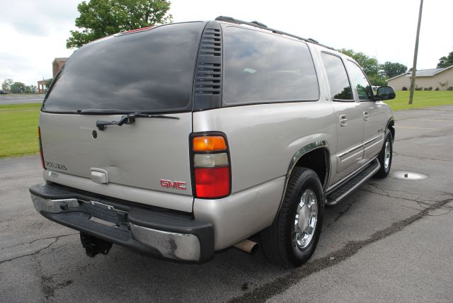 GMC Yukon XL 2004 photo 1