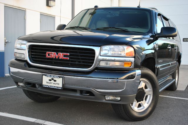 GMC Yukon XL 2004 photo 4