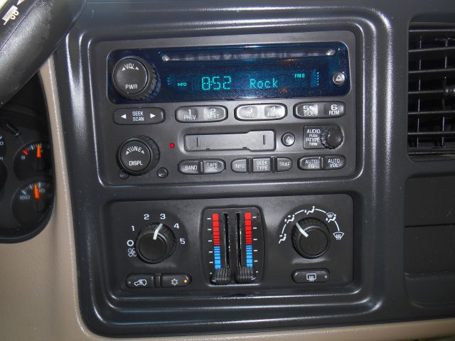 GMC Yukon XL 2004 photo 19