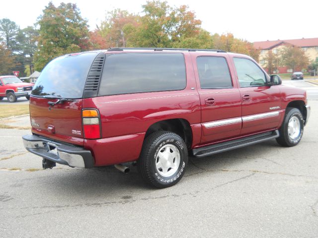 GMC Yukon XL 2004 photo 1