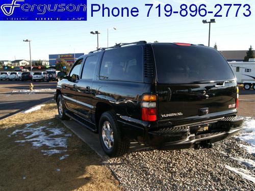 GMC Yukon XL 2005 photo 4