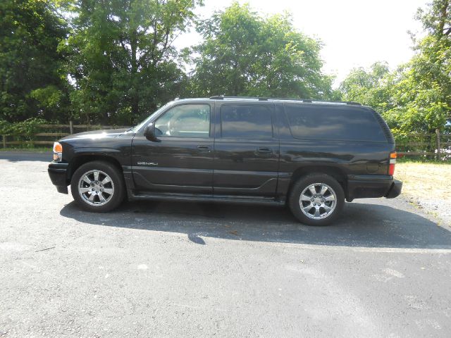 GMC Yukon XL Sport 4WD SUV