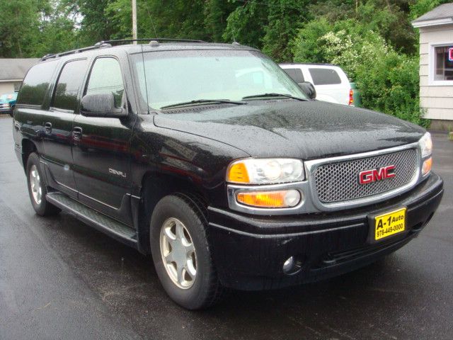 GMC Yukon XL 2005 photo 4