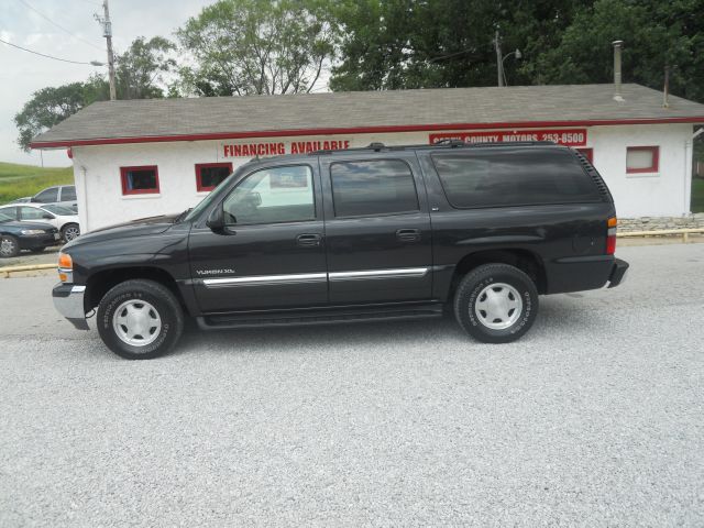 GMC Yukon XL 2005 photo 3