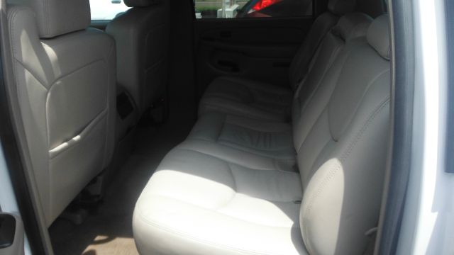 GMC Yukon XL 2005 photo 11