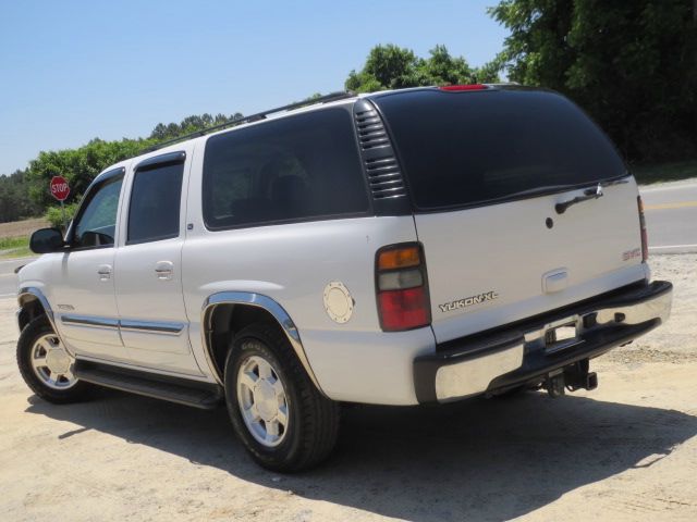 GMC Yukon XL 2005 photo 21