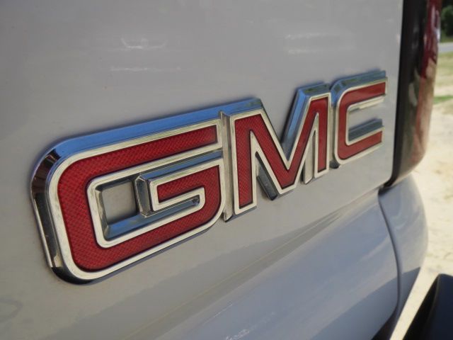 GMC Yukon XL 2005 photo 26