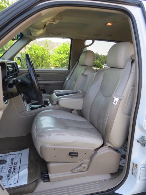 GMC Yukon XL 2005 photo 53