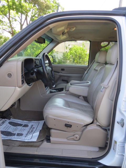 GMC Yukon XL 2005 photo 64