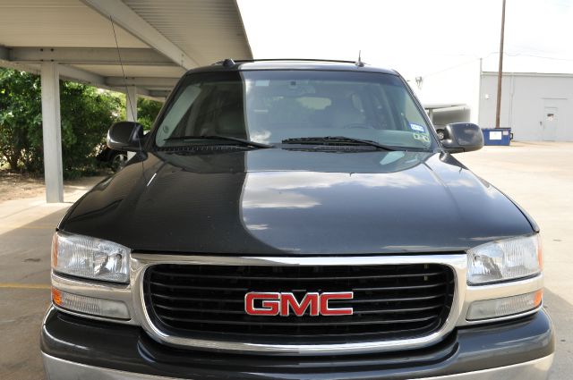 GMC Yukon XL 2005 photo 2