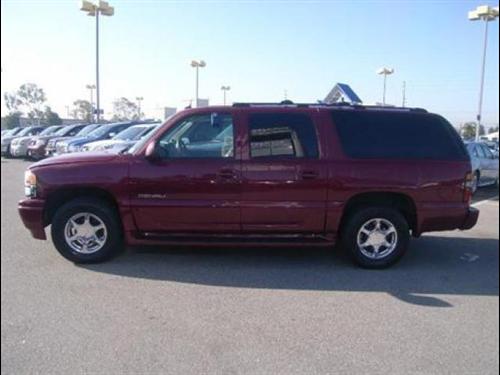 GMC Yukon XL 2005 photo 3