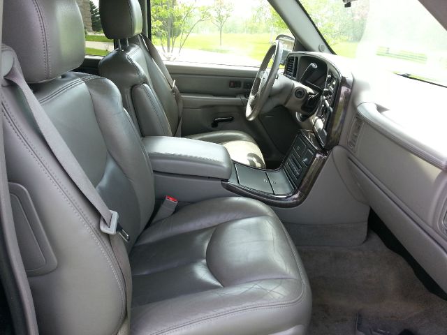 GMC Yukon XL 2005 photo 11