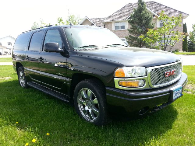 GMC Yukon XL 2005 photo 18