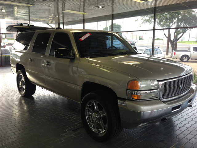 GMC Yukon XL Z71 4X4 CREW CAB SUV