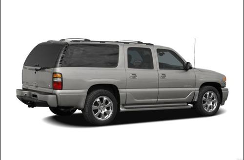 GMC Yukon XL 2005 photo 2