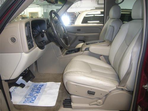 GMC Yukon XL 2005 photo 2