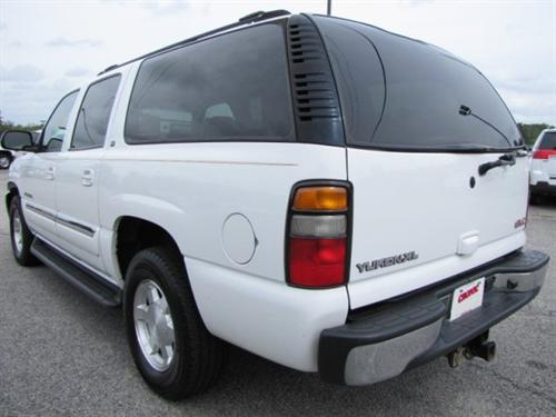 GMC Yukon XL 2005 photo 2