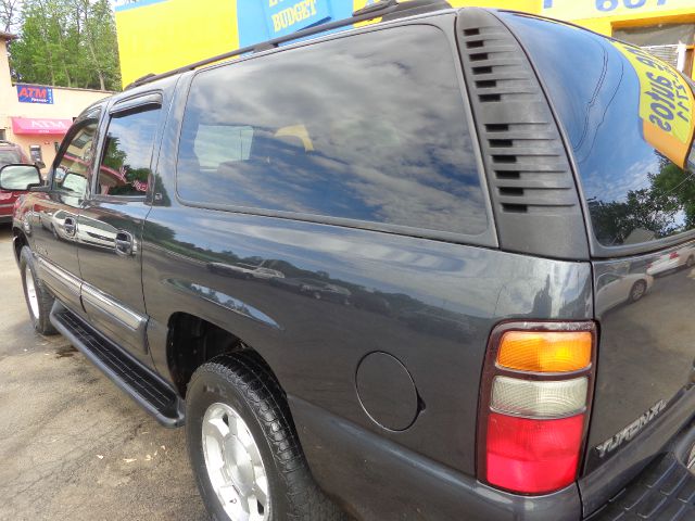 GMC Yukon XL 2005 photo 11