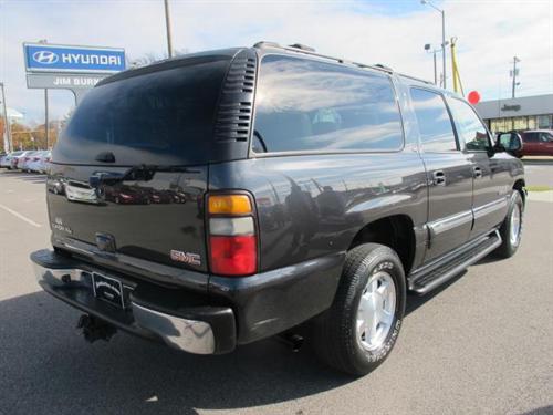 GMC Yukon XL 2005 photo 2