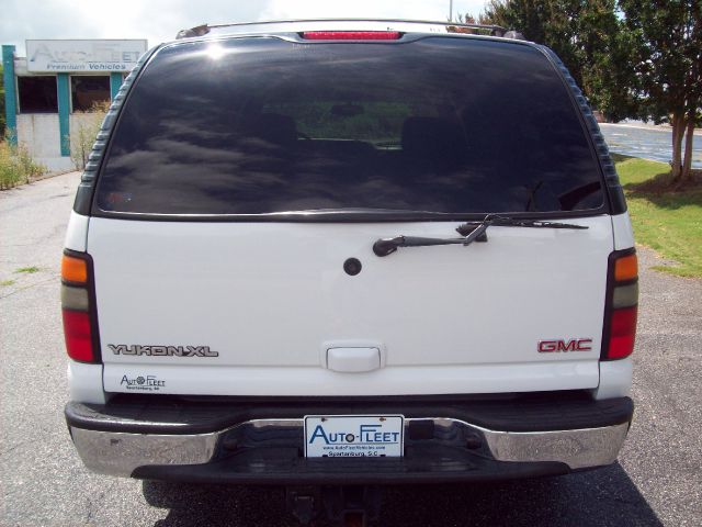 GMC Yukon XL C350 4dr Sdn 3.5L Sport RWD Sedan SUV