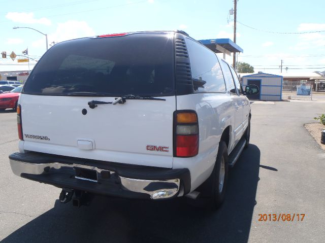 GMC Yukon XL 2005 photo 4