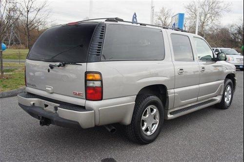 GMC Yukon XL 2005 photo 4