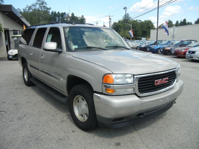 GMC Yukon XL 2005 photo 3